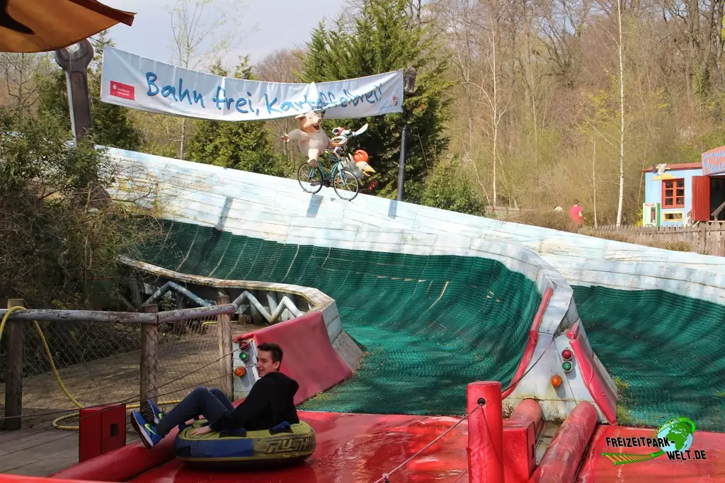 Rodelbahnen im Erlebnis-Zoo Hannover - 2016