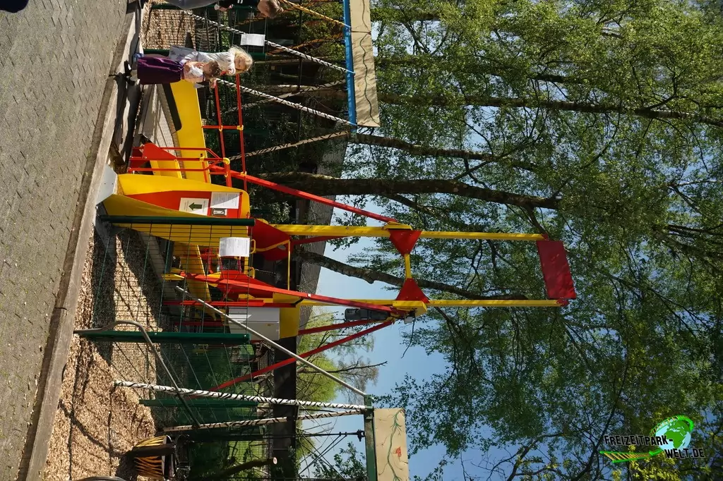 Superschaukel im Tierpark Nadermann - 2016