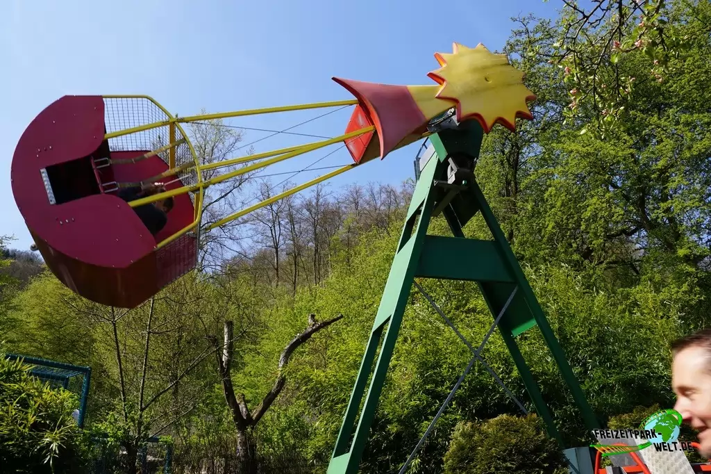 Motorschaukel im Vogelpark Heiligenkirchen - 2017