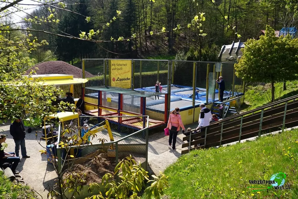 Trampoline im Vogelpark Heiligenkirchen - 2017