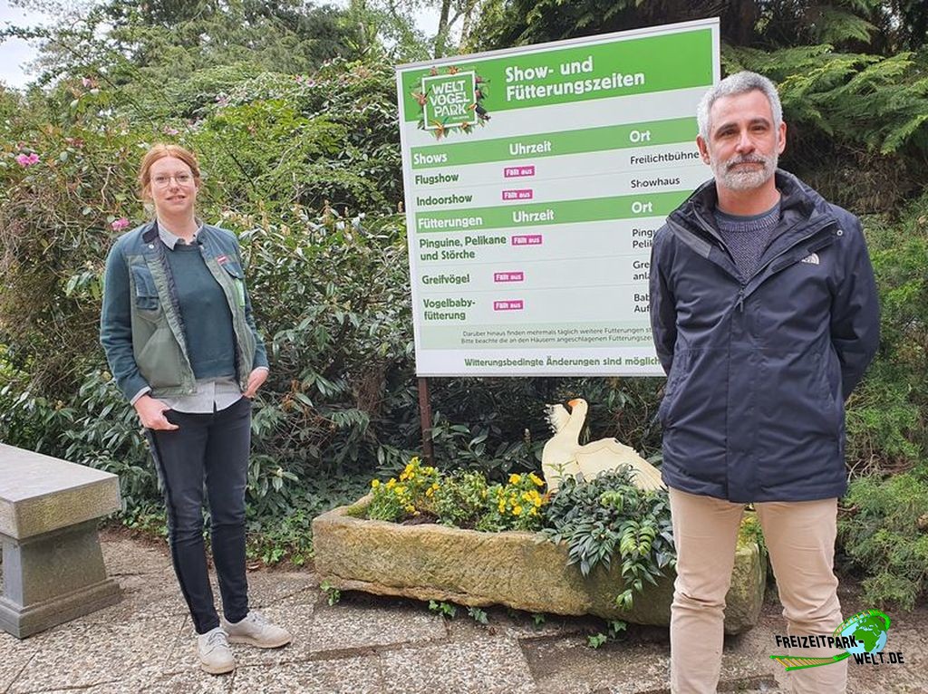 Weltvogelpark Jania Ehrhardt und Gescsfuehrer.jpg